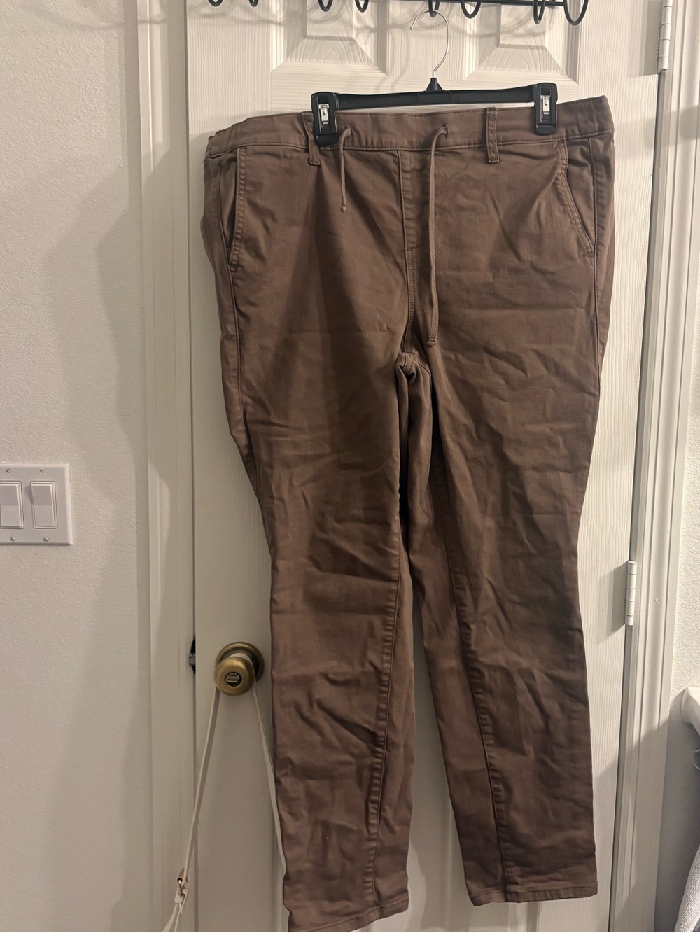 Torrid Brown Slim Stretch Chino Pants  these are a 2 Tall